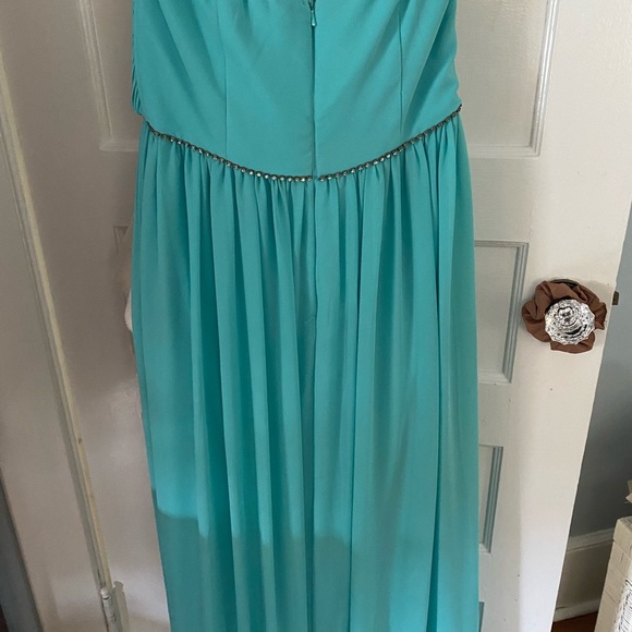 Minuet L Strapless Turquoise Gown - Picture 4 of 6
